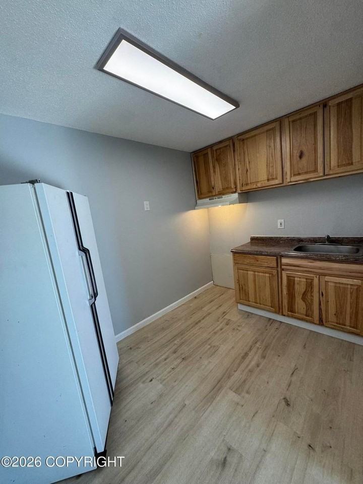 900 W 26th Ave #12 - Photo 4 of 10