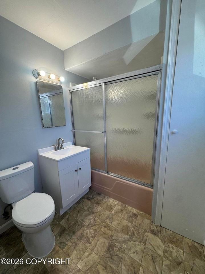 900 W 26th Ave #12 - Photo 7 of 10