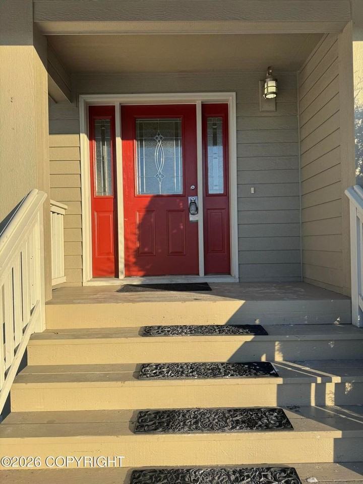 16001 Hidden Creek Ln - Photo 2 of 32