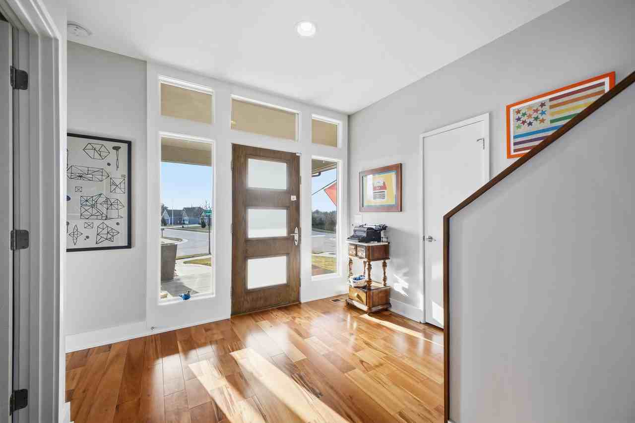 4502 Nw 70th Ter - Photo 4 of 50