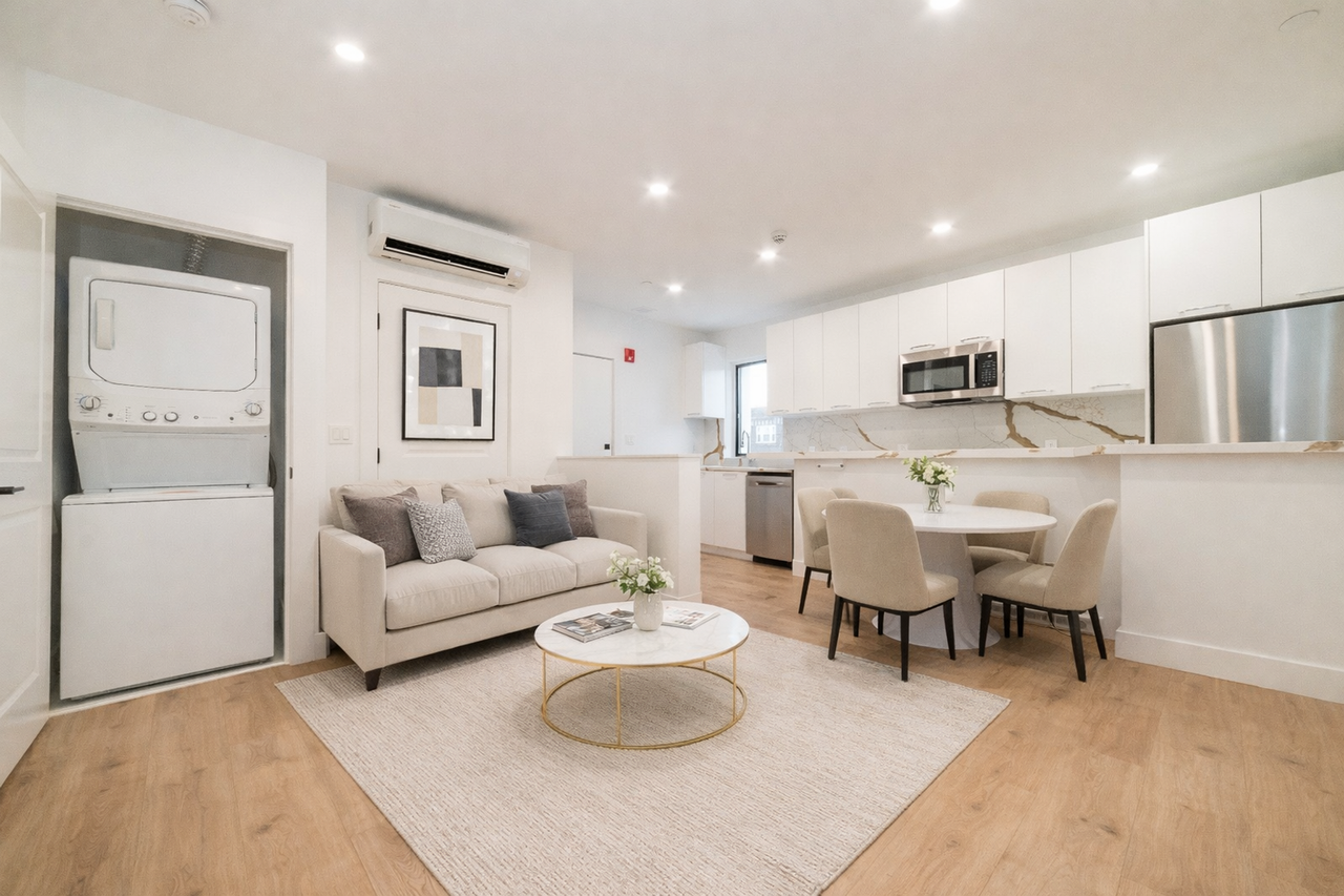 37 LAKE STREET - Photo 3 of 12