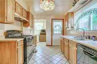 726 Chartiers Ave - Photo 1 of 1