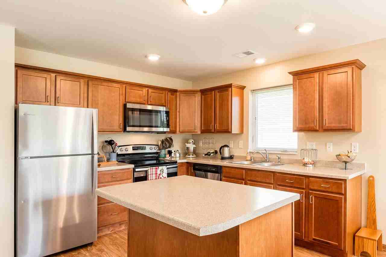 9010 Zimmerly Ave - Photo 3 of 6