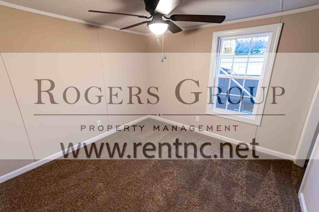 2 Country Ln - Photo 6 of 9