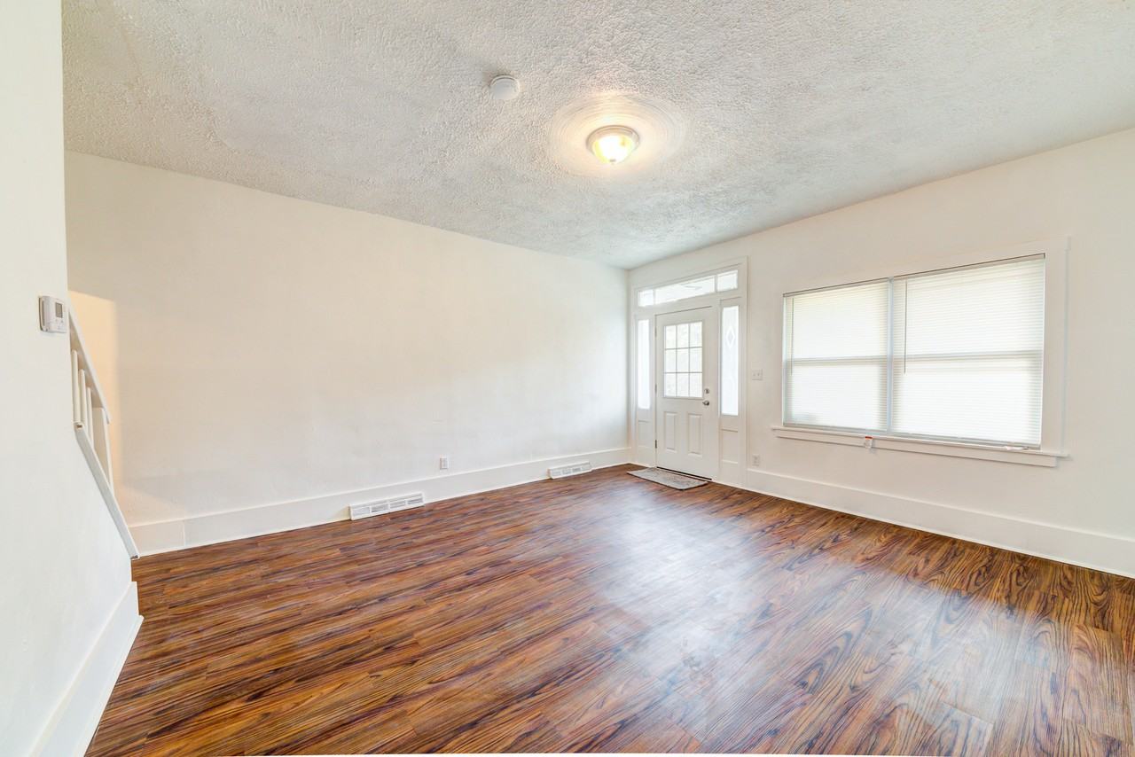 20 Penelope St - Photo 3 of 15