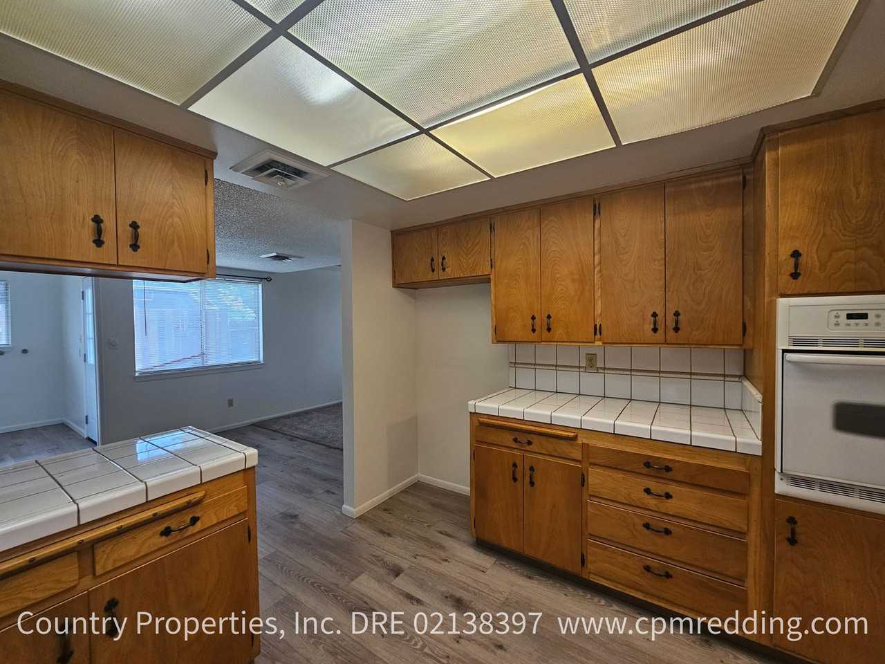 4145 Oro St - Photo 5 of 24