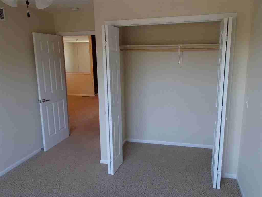 1028 Burton Pl - Photo 6 of 26