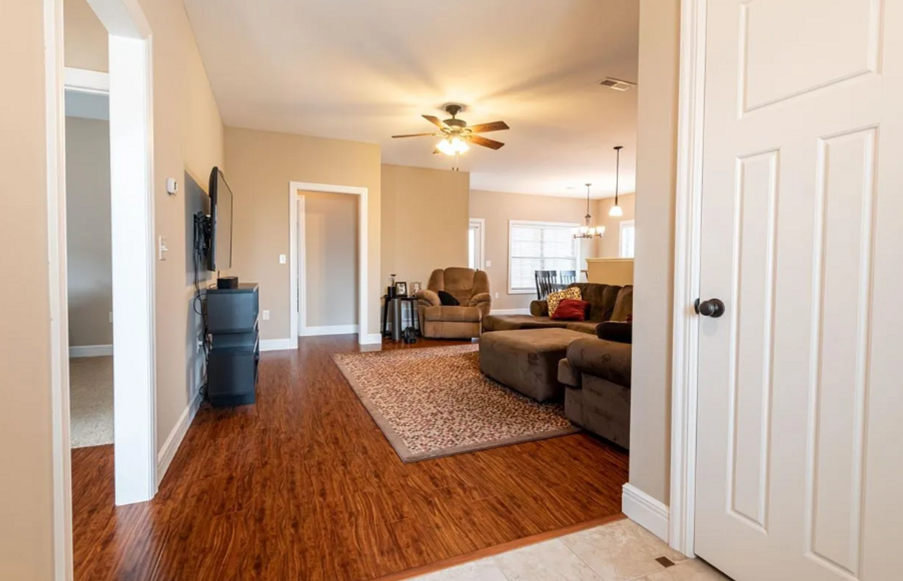 2209 Buckner Dr - Photo 3 of 12