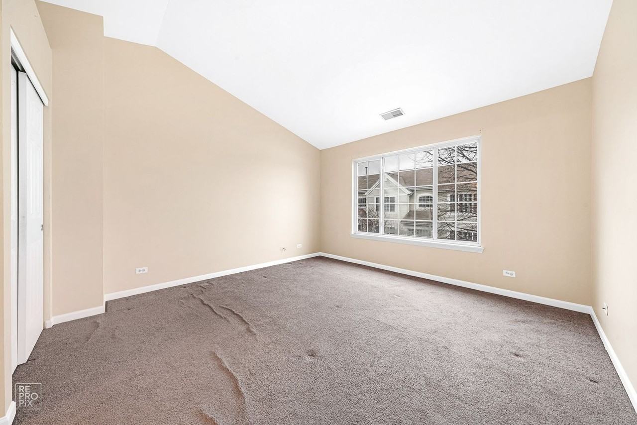 1733 Avalon Ct - Photo 6 of 11