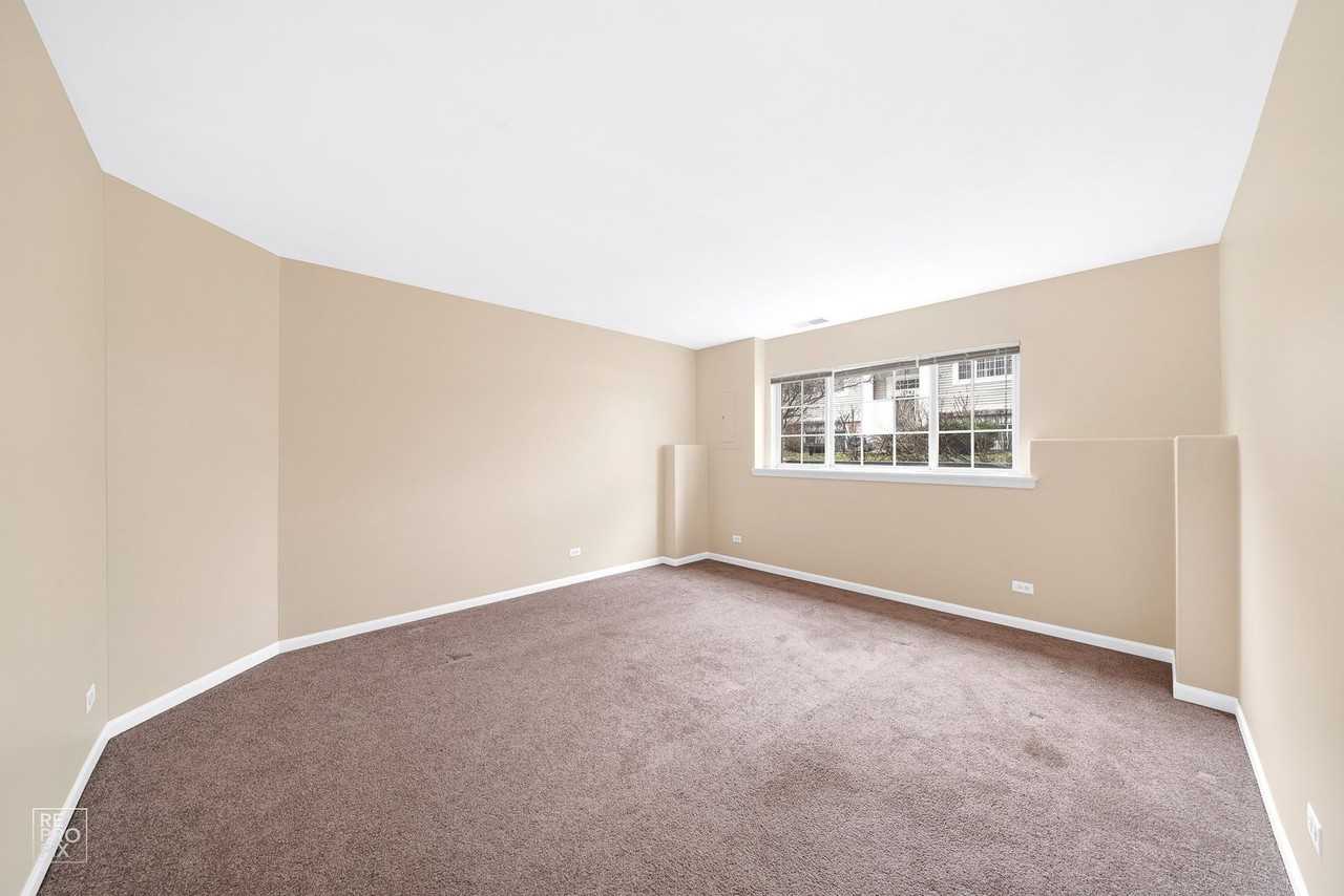 1733 Avalon Ct - Photo 7 of 11