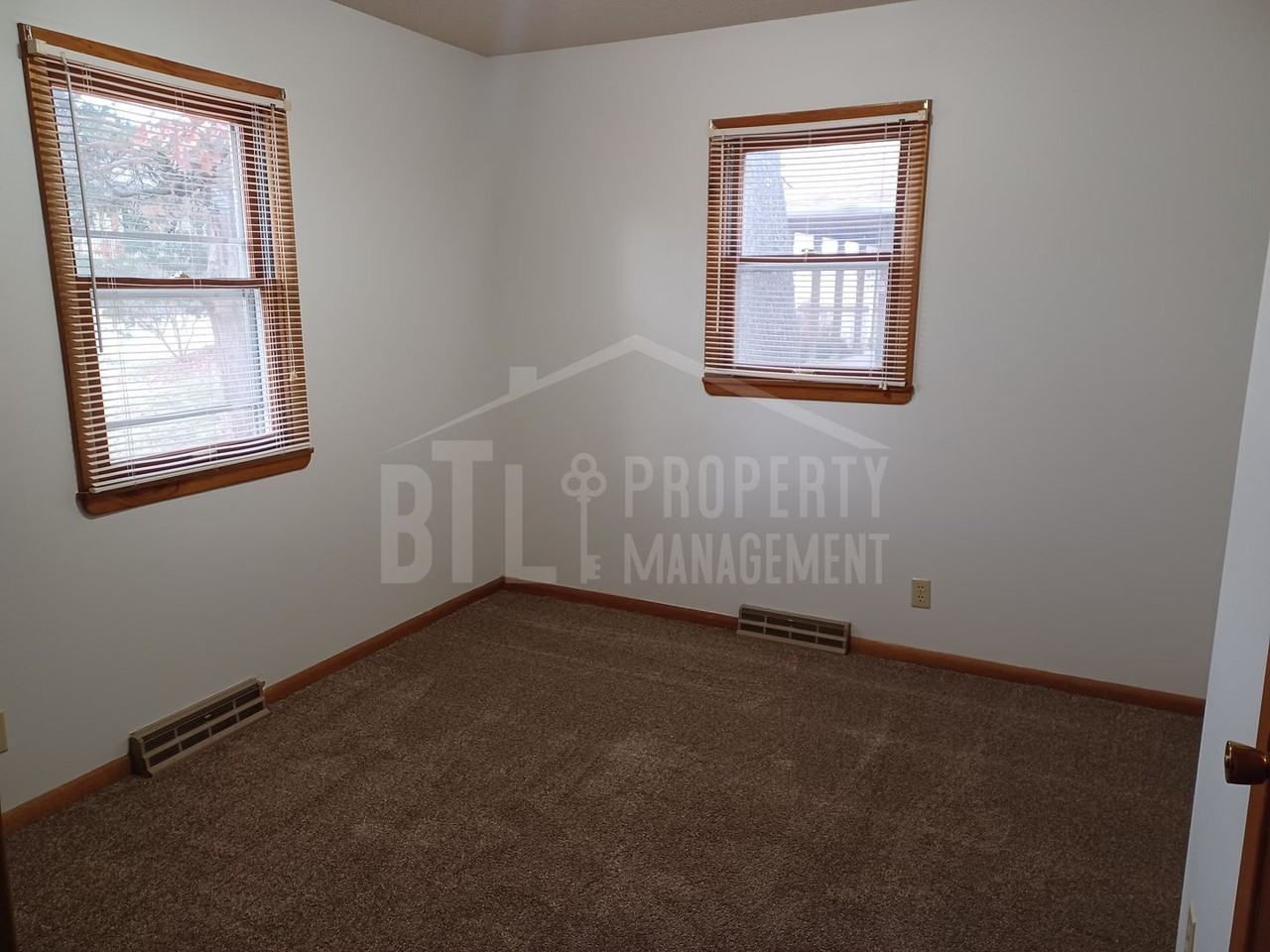 1705 Neihardt St #1705 - Photo 3 of 12