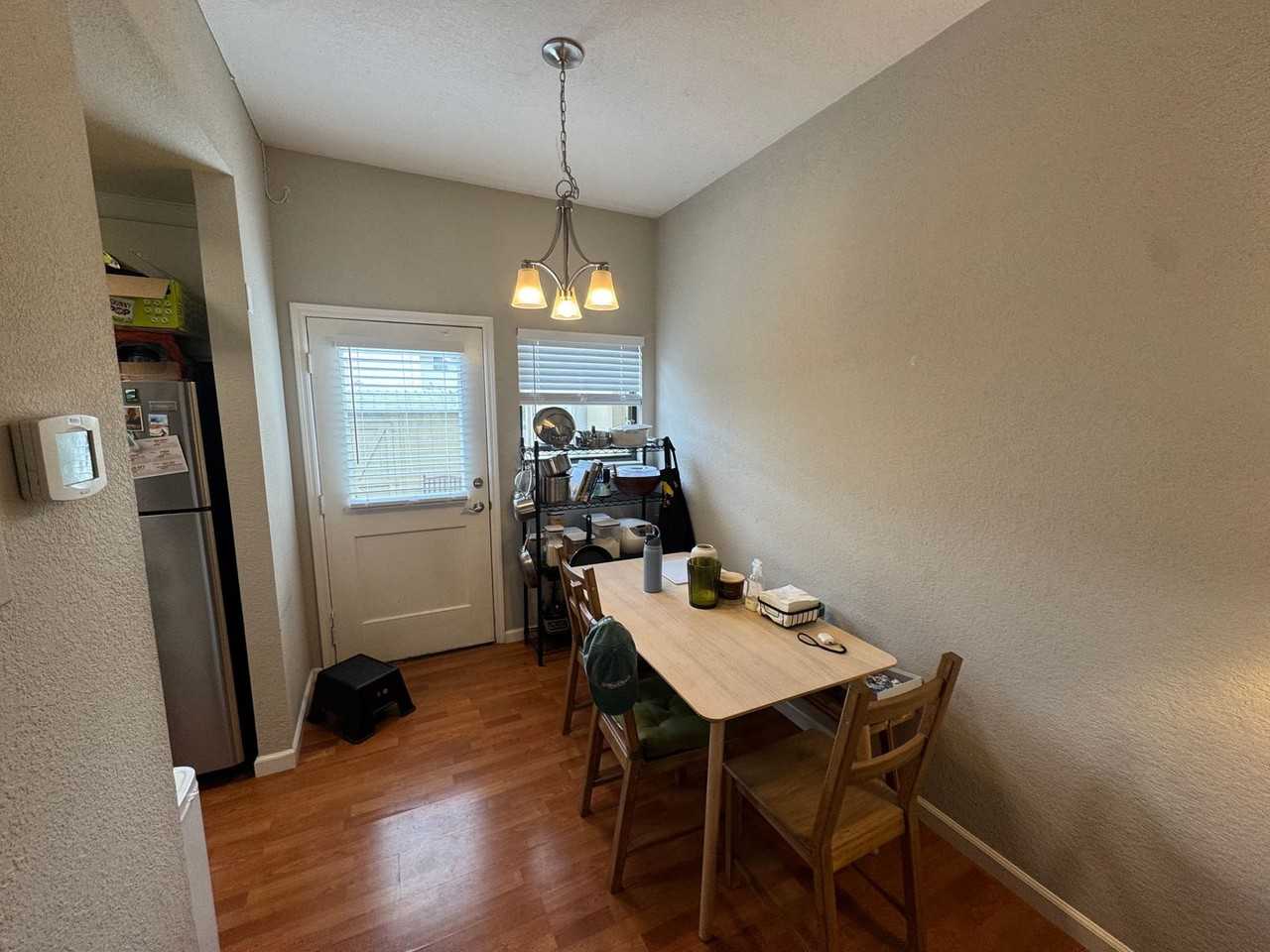 509 4th St - Photo 3 of 6