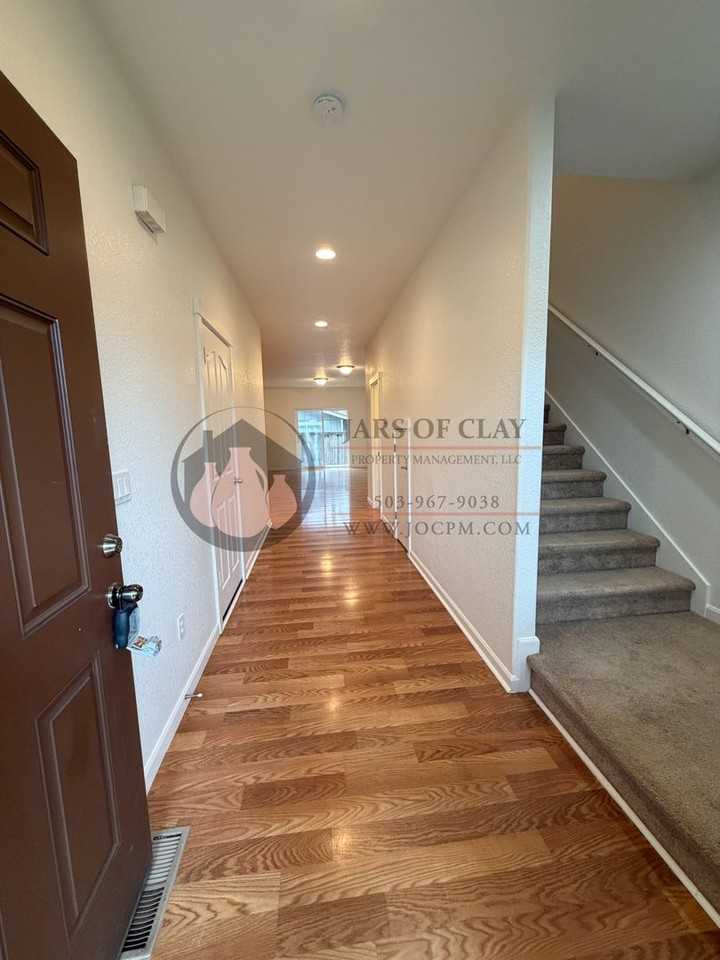 345 Norway St Ne - Photo 2 of 16