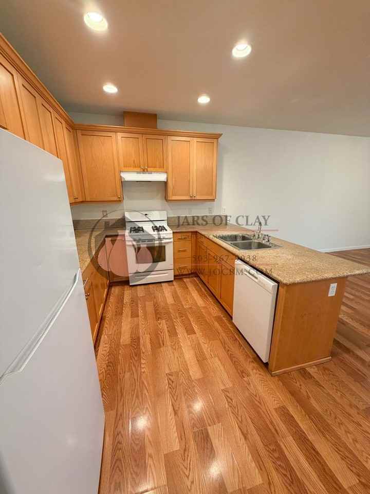 345 Norway St Ne - Photo 5 of 16