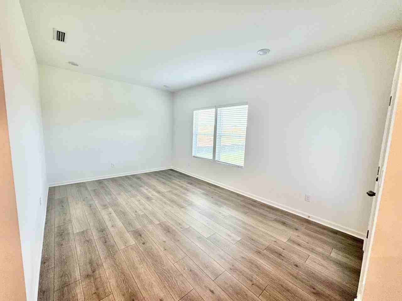 215 Ocelot Ln - Photo 7 of 15