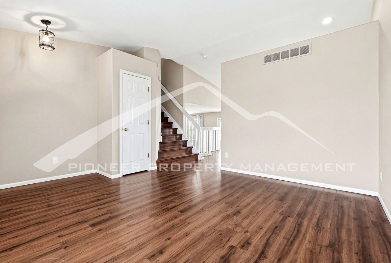 5556 S Yakima Way - Photo 4 of 24