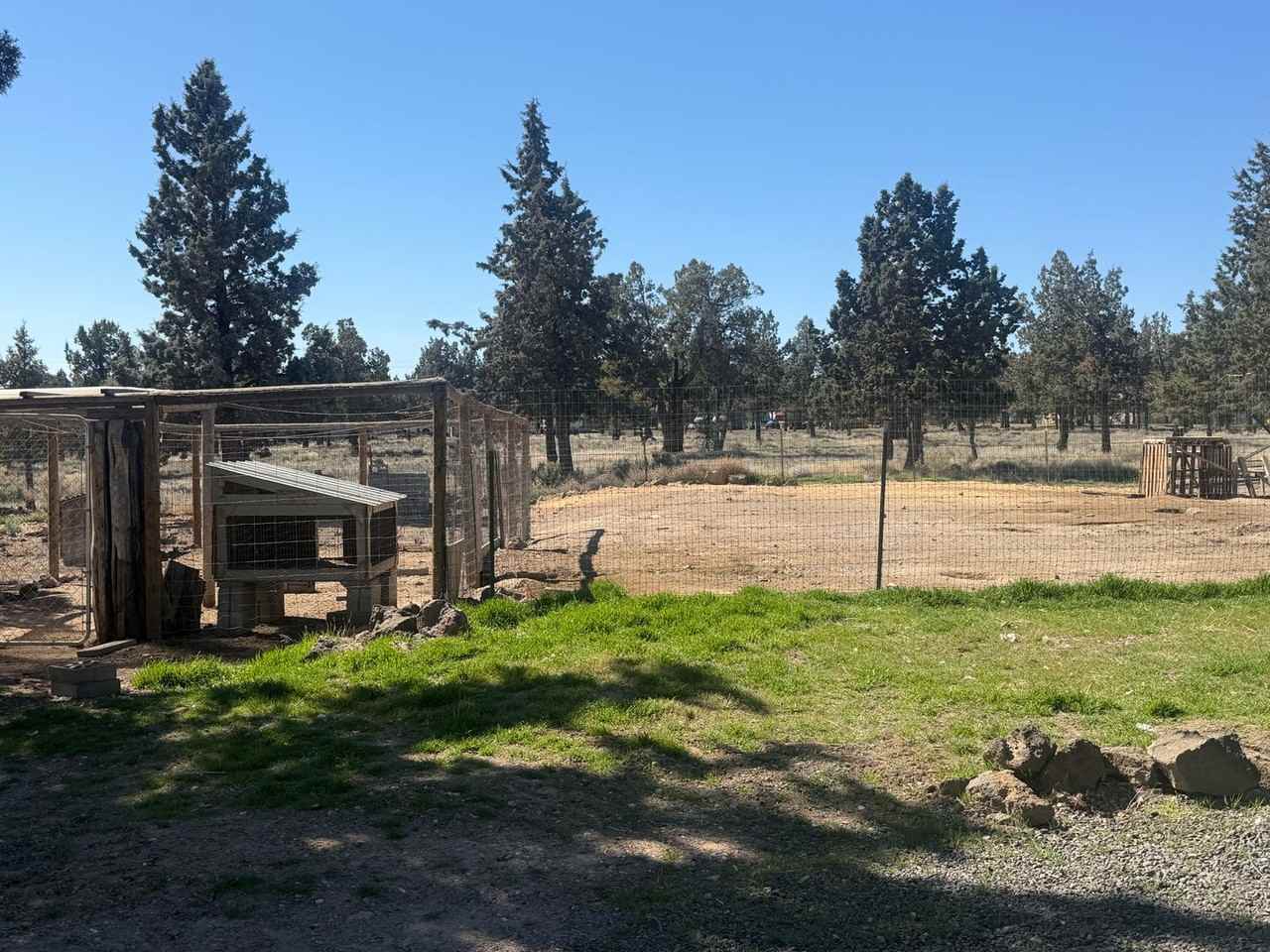 15047 Sw Maverick Rd - Photo 2 of 11