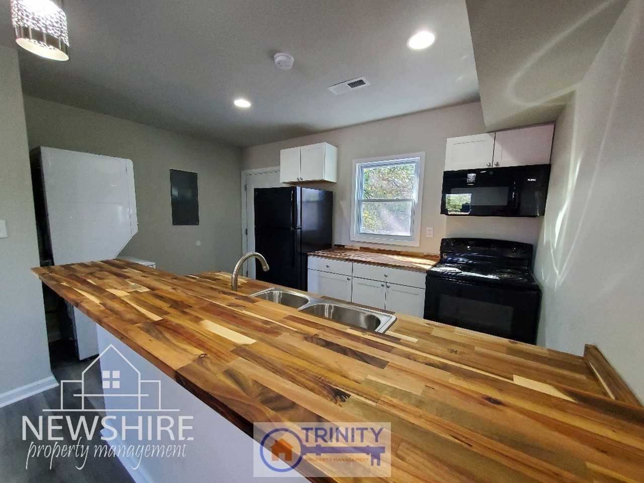 Hampton Avenue Apartments — Comfortable Greenville Living Close to Everything - Photo 3 of 45