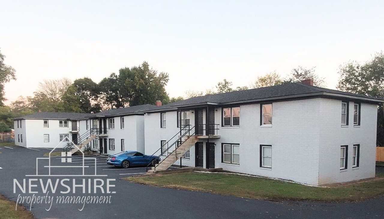 Hampton Avenue Apartments — Comfortable Greenville Living Close to Everything - Photo 5 of 45