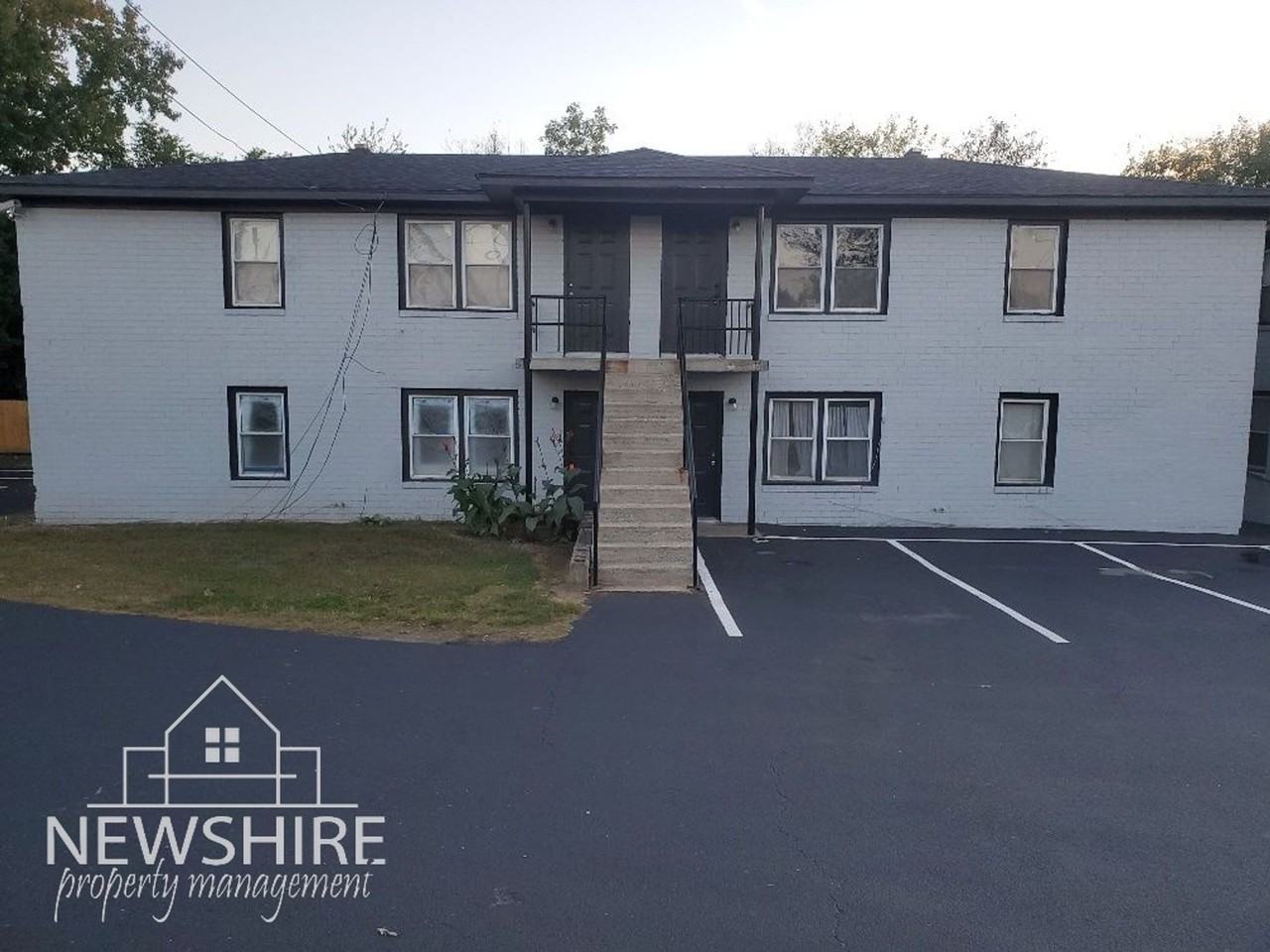 Hampton Avenue Apartments — Comfortable Greenville Living Close to Everything - Photo 5 of 42