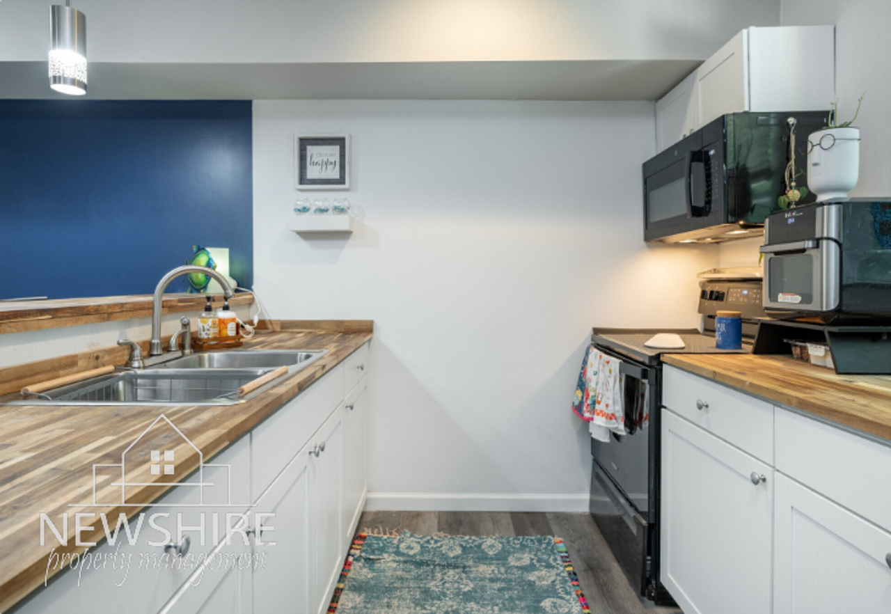 Hampton Avenue Apartments — Comfortable Greenville Living Close to Everything - Photo 3 of 44
