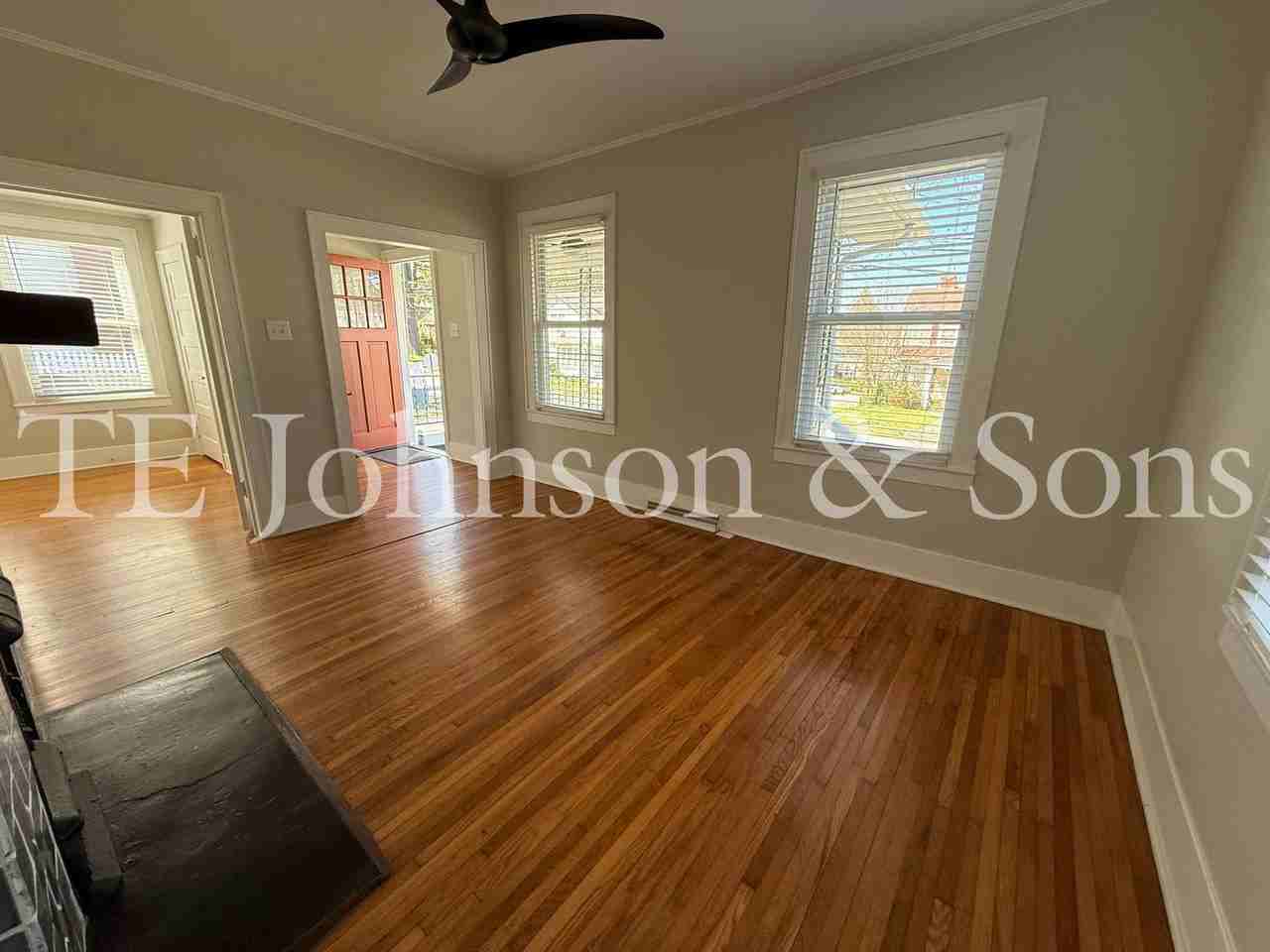 30 Vintage Ave - Photo 4 of 27