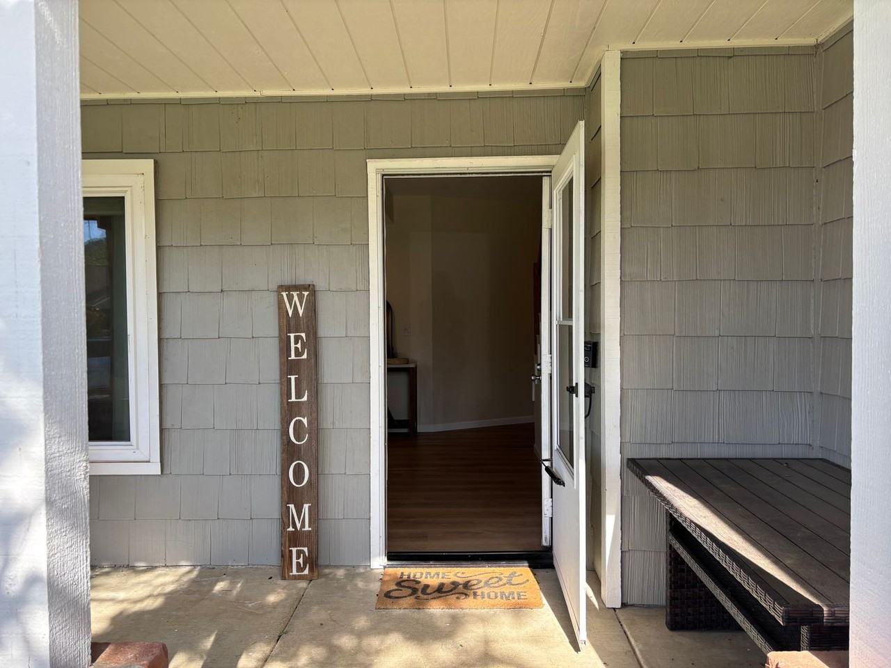 879 Fall River Trl - Photo 4 of 36