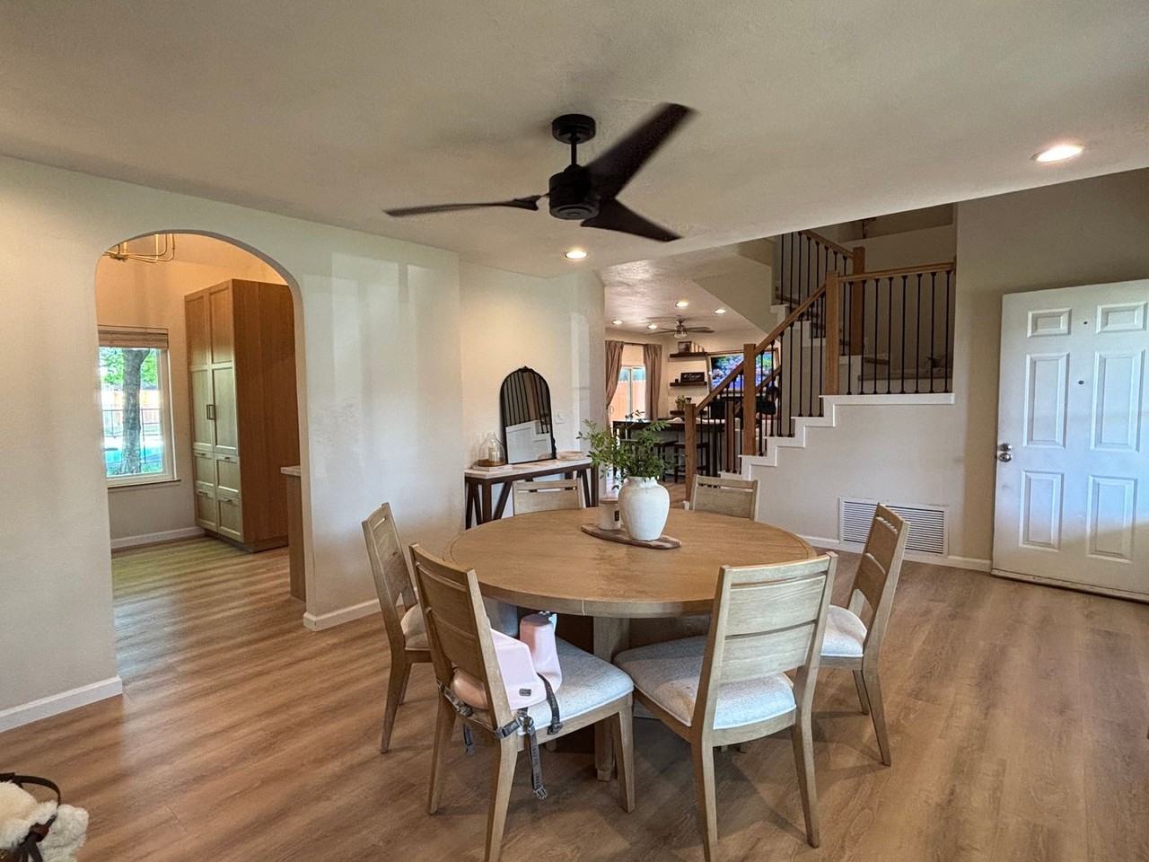 879 Fall River Trl - Photo 5 of 36