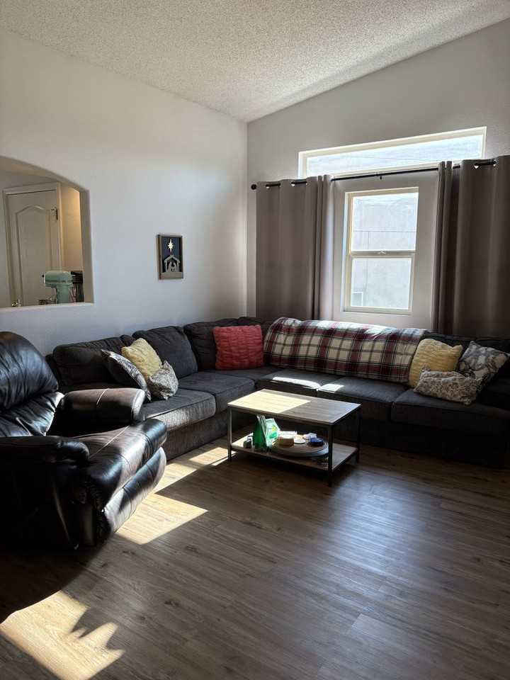 5050 Rill Valley Way - Photo 4 of 29