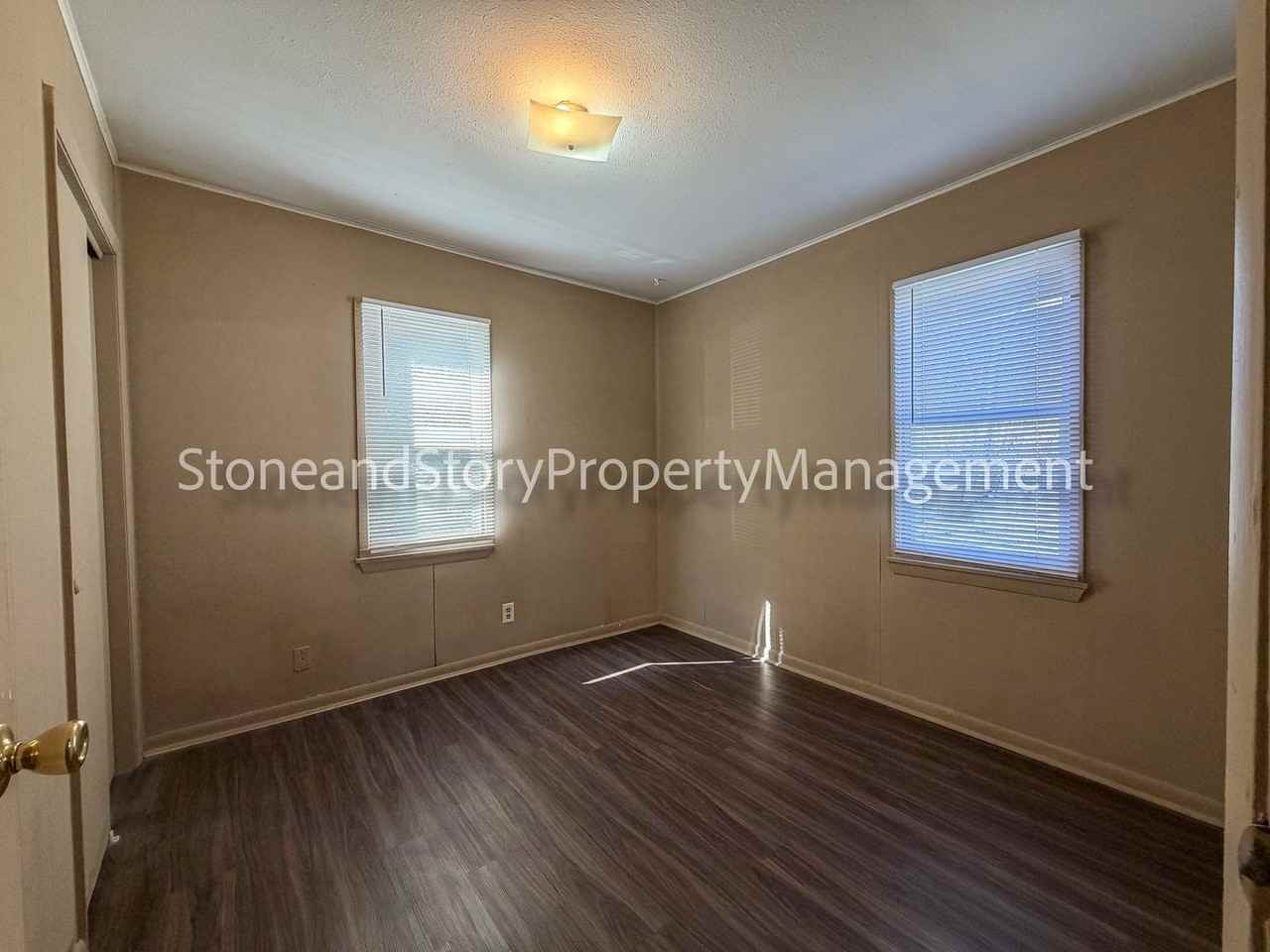 1749 Sw Green Acres Ave - Photo 7 of 13