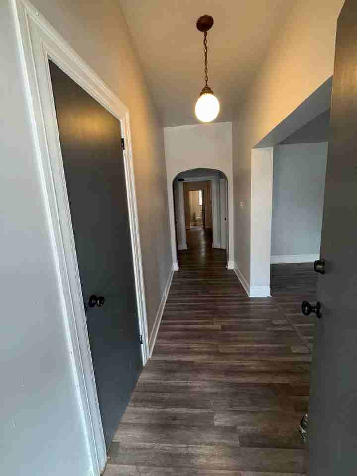 826 Collins - Photo 3 of 23