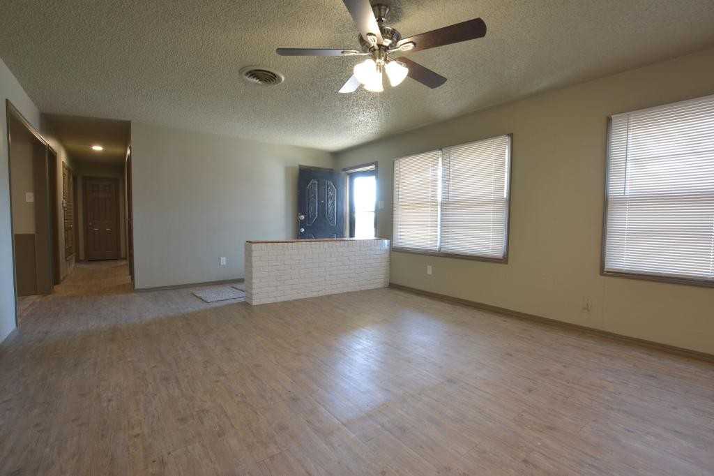 4940 7th St - Photo 3 of 18
