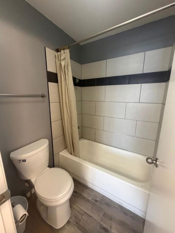 8538 Summerdale Rd ##112 - Photo 5 of 10