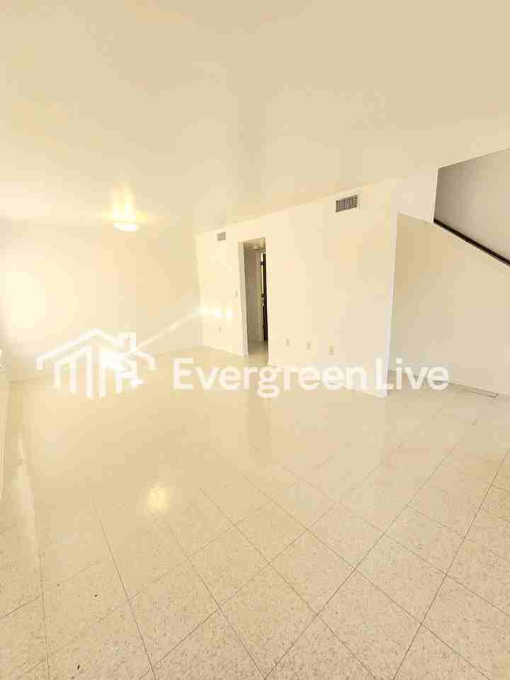 116 Crusader Ct - Photo 3 of 20