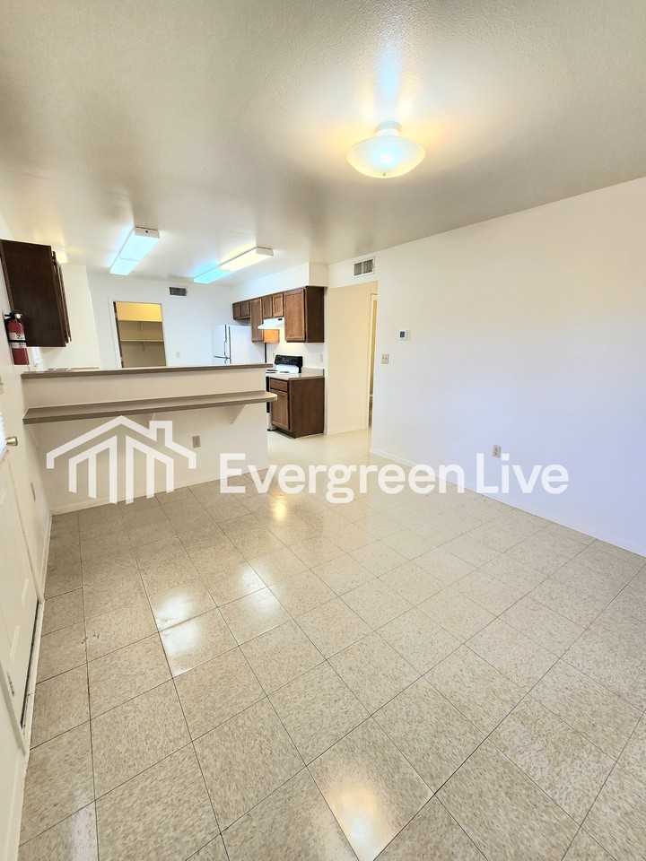 116 Crusader Ct - Photo 6 of 20