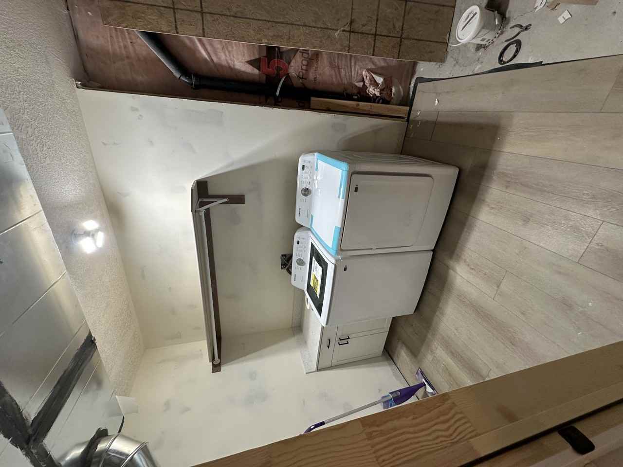 1101 N Carriage Ln - Photo 3 of 13