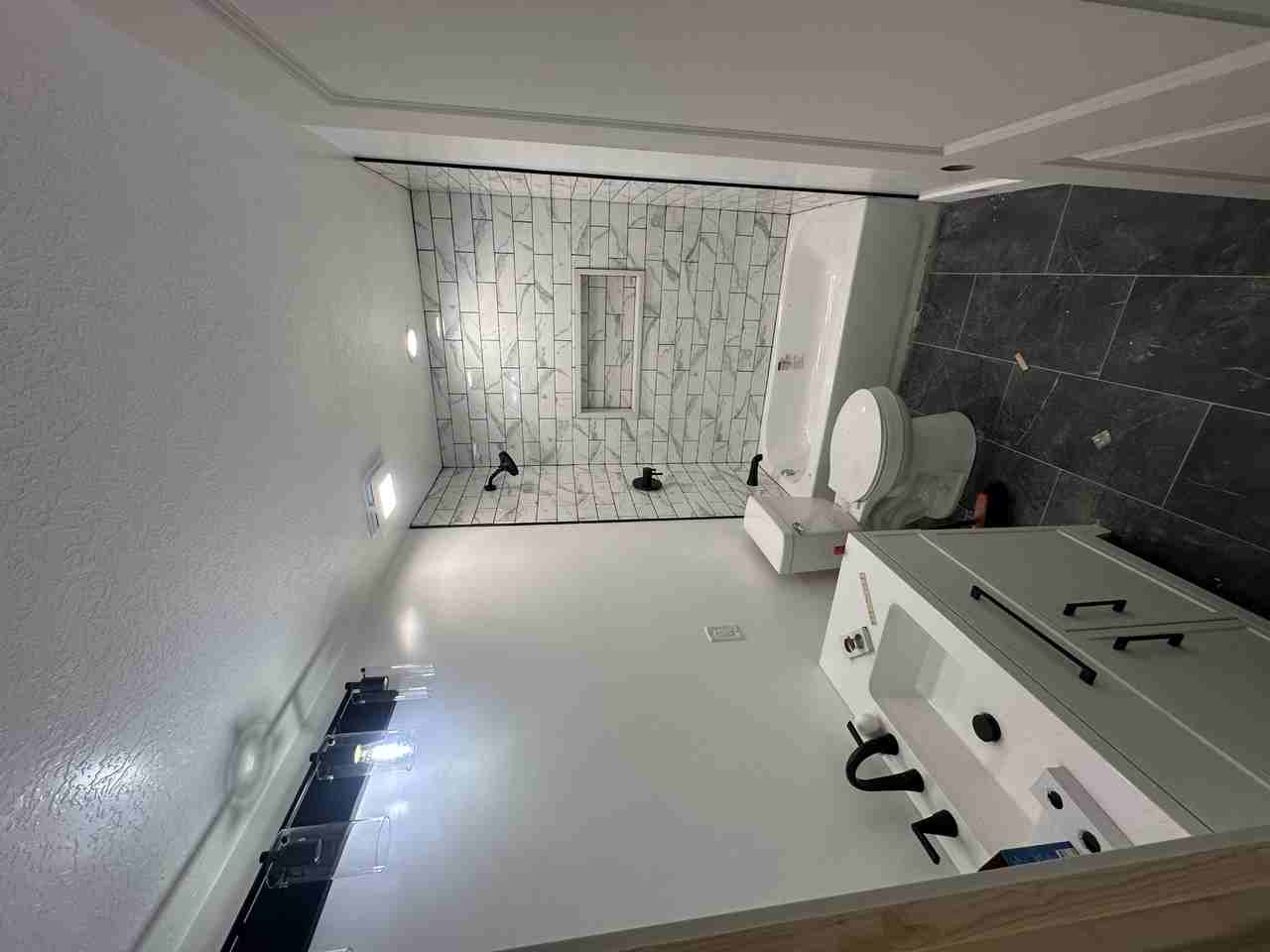 1101 N Carriage Ln - Photo 7 of 13