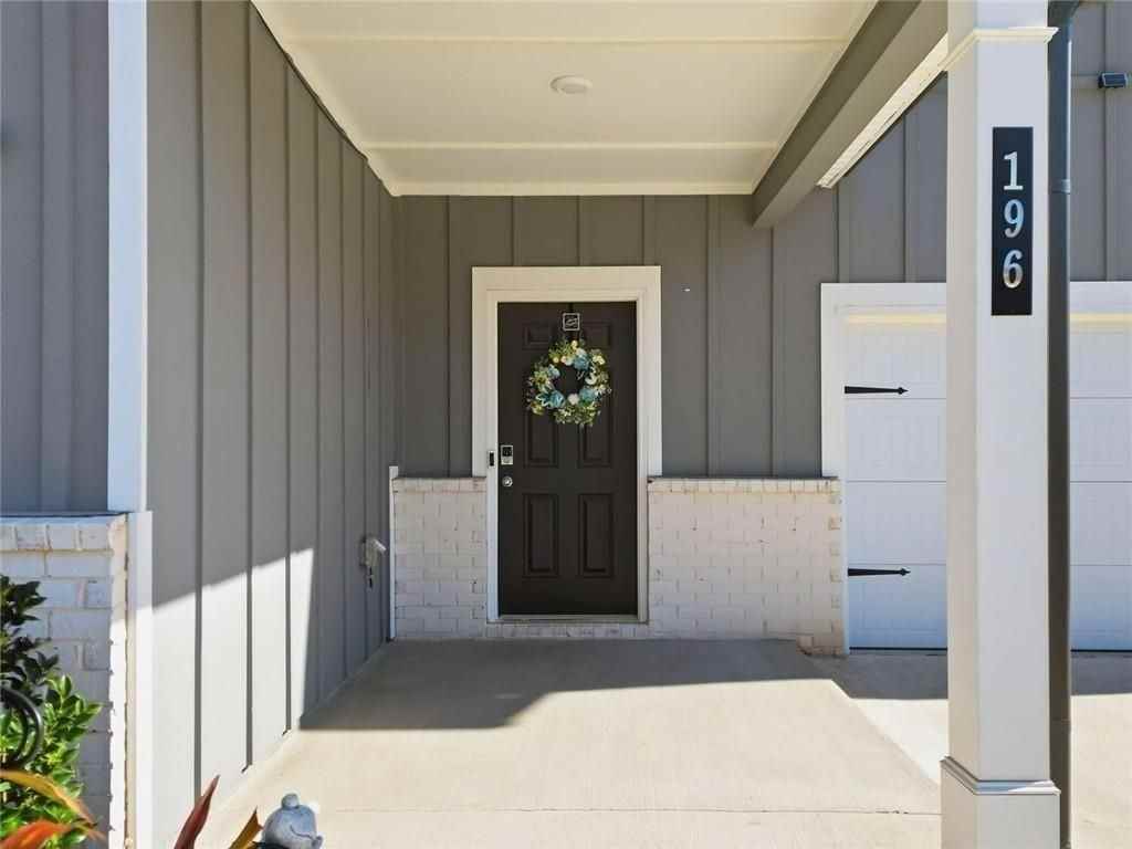 196 Summit Pointe Dr - Photo 3 of 39