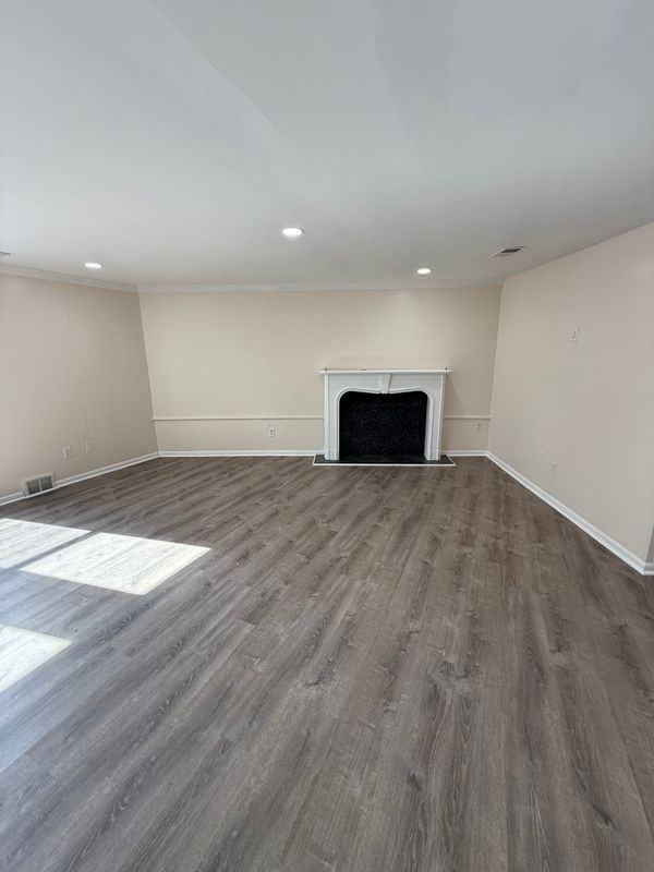 7801 Montgomery Ave - Photo 2 of 21