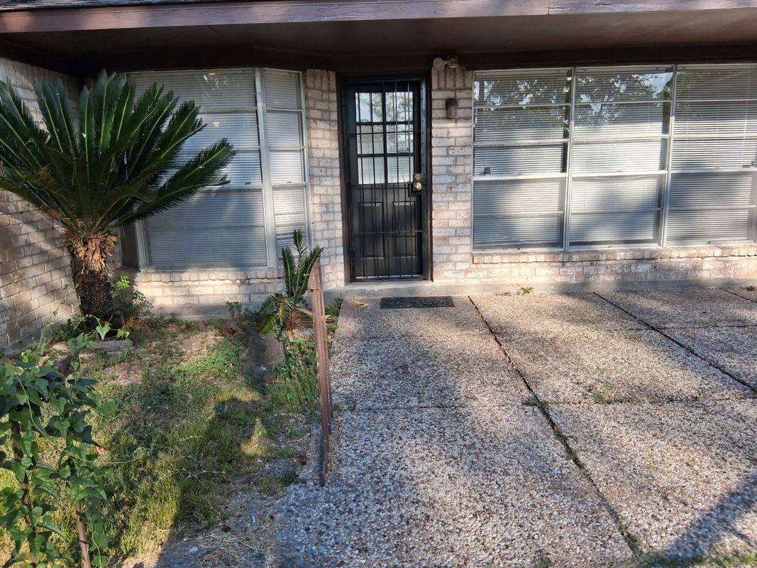 7515 Brush Wood Dr - Photo 4 of 17