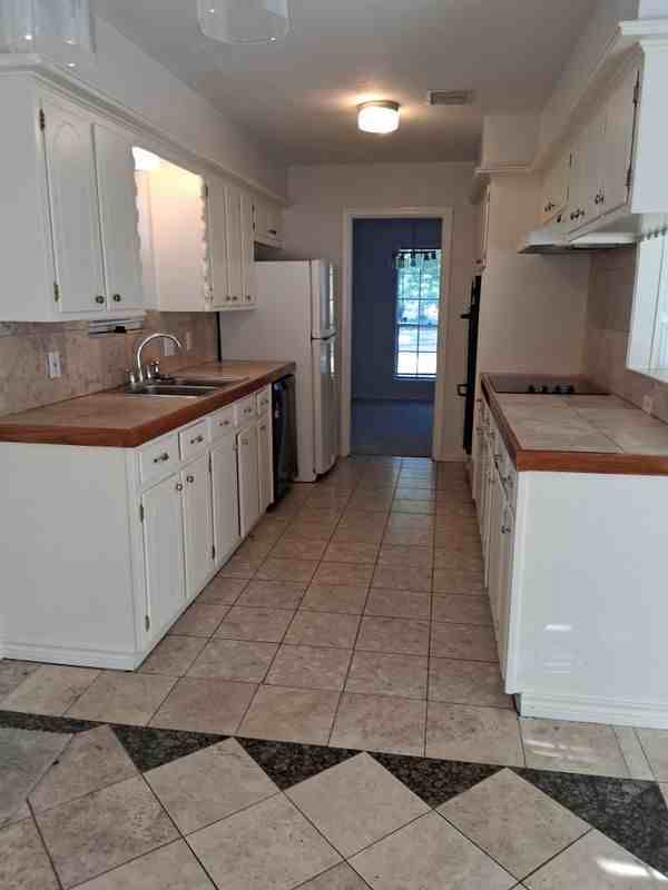 7515 Brush Wood Dr - Photo 7 of 17