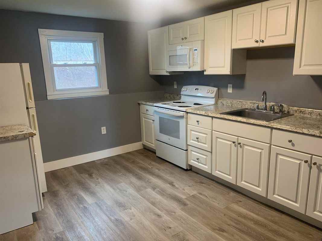 354AB Main St ##3 - Photo 4 of 30