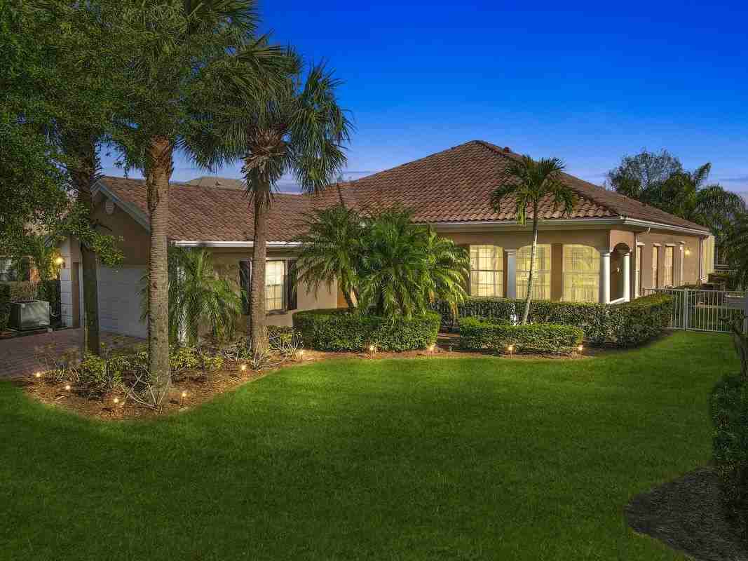 11325 Sw Olmstead Dr - Photo 3 of 14