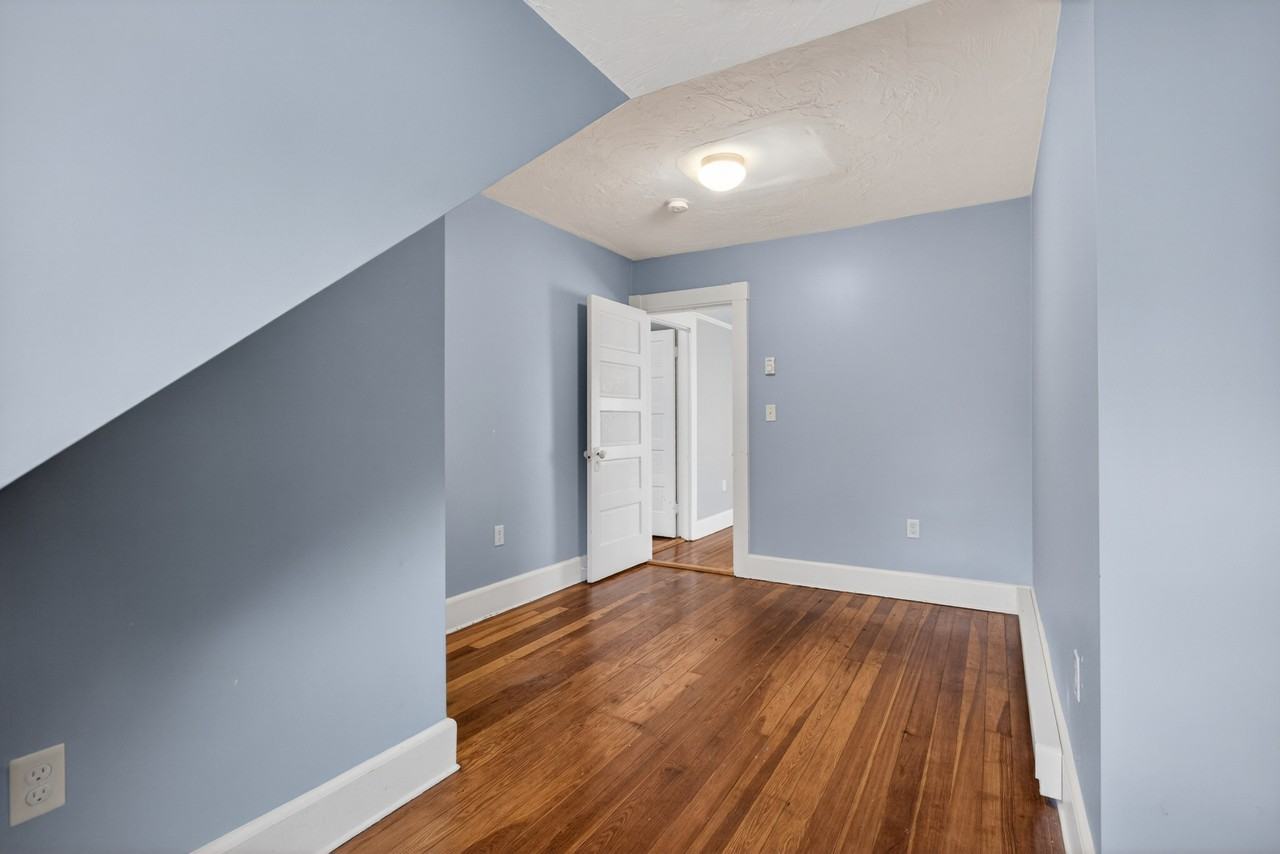 46 Peirce St #3 - Photo 6 of 22