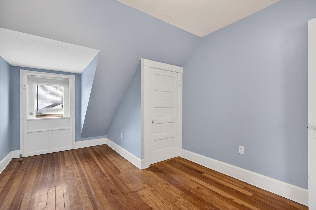 46 Peirce St #3 - Photo 3 of 22