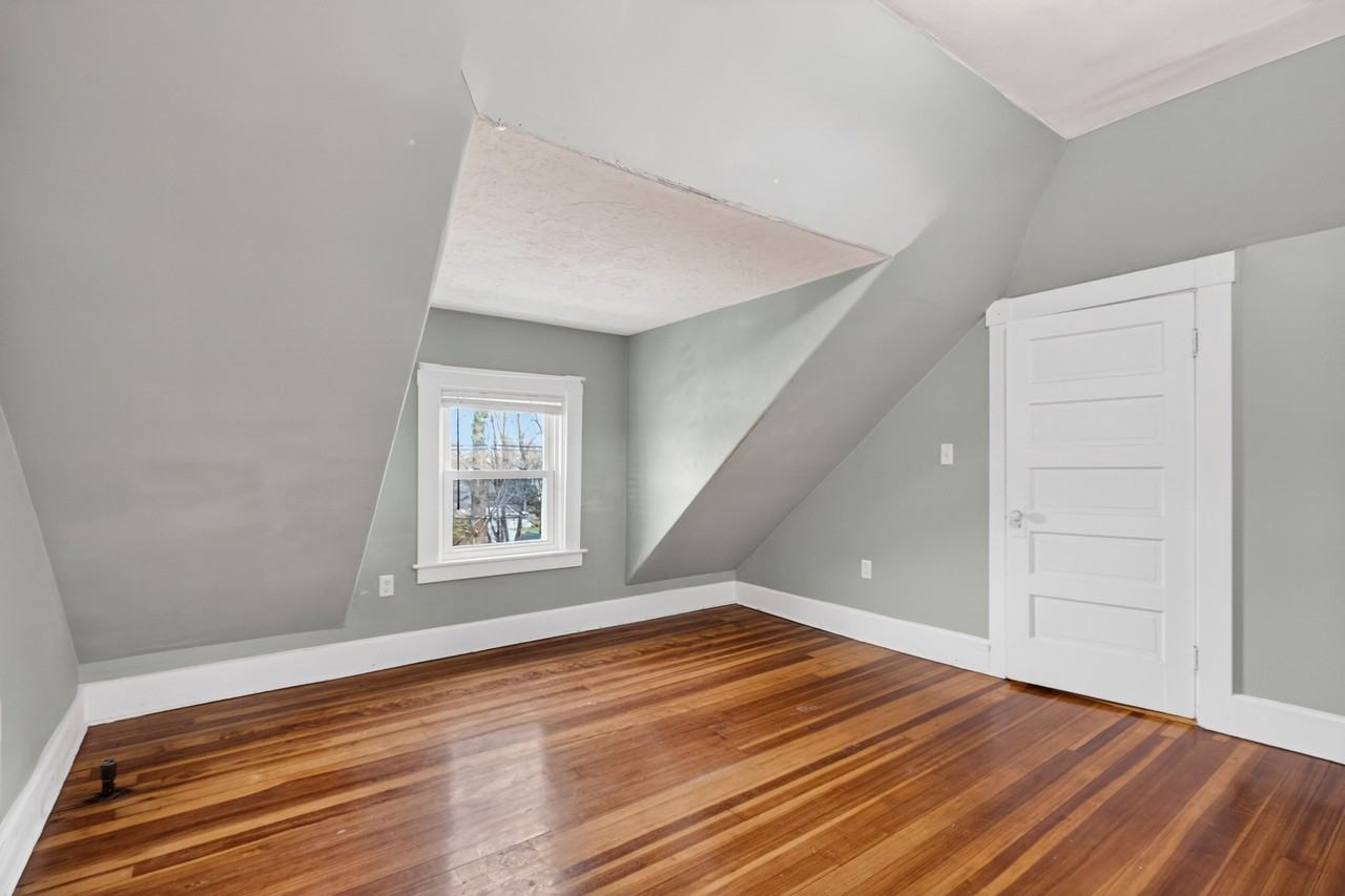 46 Peirce St #3 - Photo 2 of 22