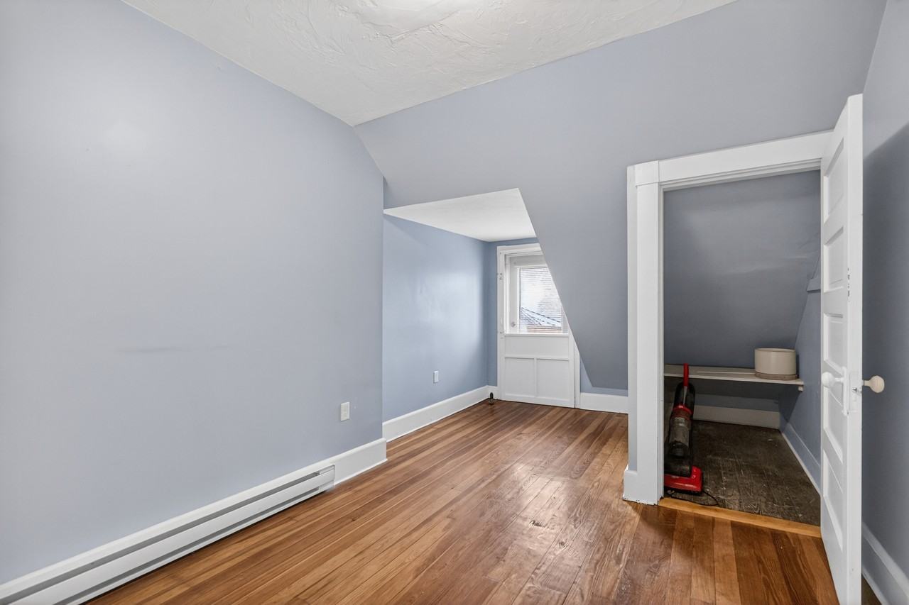 46 Peirce St #3 - Photo 5 of 22