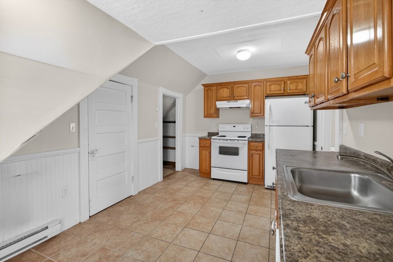 46 Peirce St #3 - Photo 4 of 22