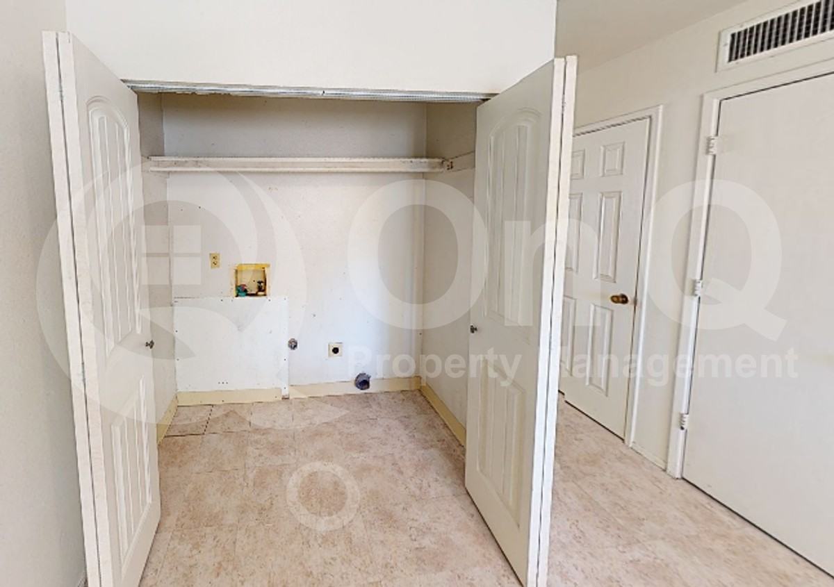 4402 E Pima St - Photo 6 of 17