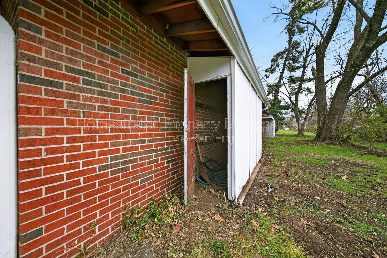 11276 Liana Ln - Photo 4 of 18